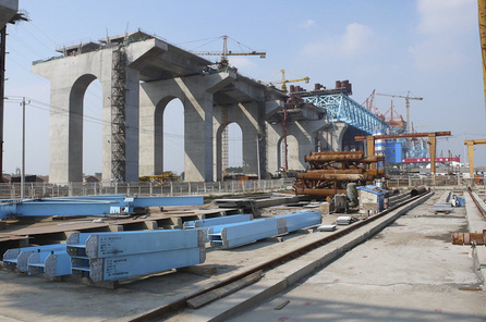 北京-上海高速铁路线，南京大桥 - 设计咨询、监理